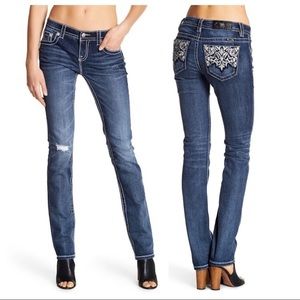 NWT Miss Me Mid Rise Embellished Straight Jeans 31